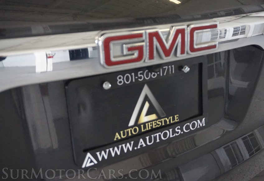 2017 GMC Acadia - Image 27