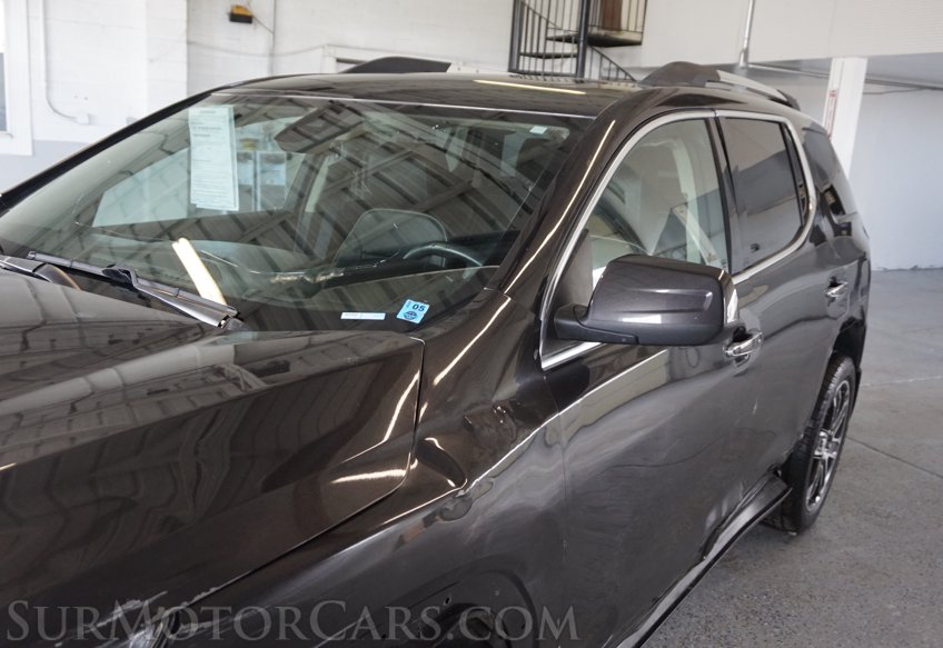 2017 GMC Acadia - Image 16