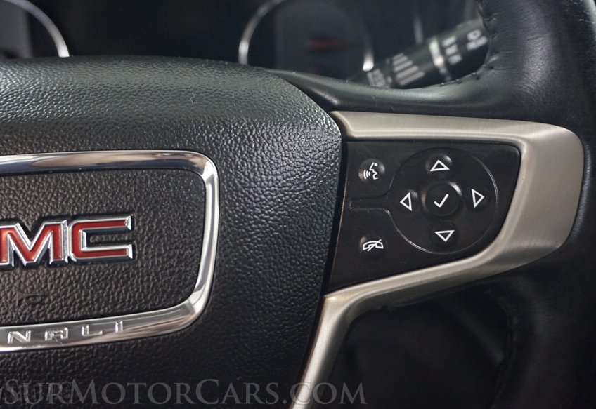 2017 GMC Acadia - Image 39