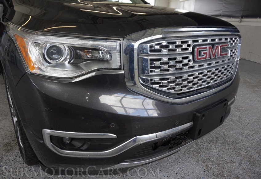 2017 GMC Acadia - Image 20