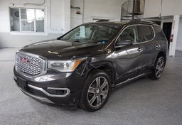 2017 GMC Acadia - Image 4