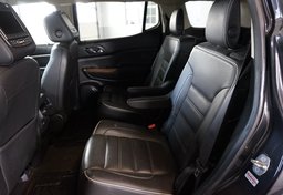 2017 GMC Acadia - Image 33