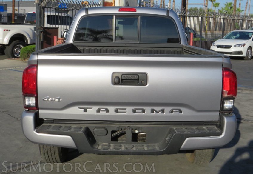2020 Toyota Tacoma 4WD - Image 12