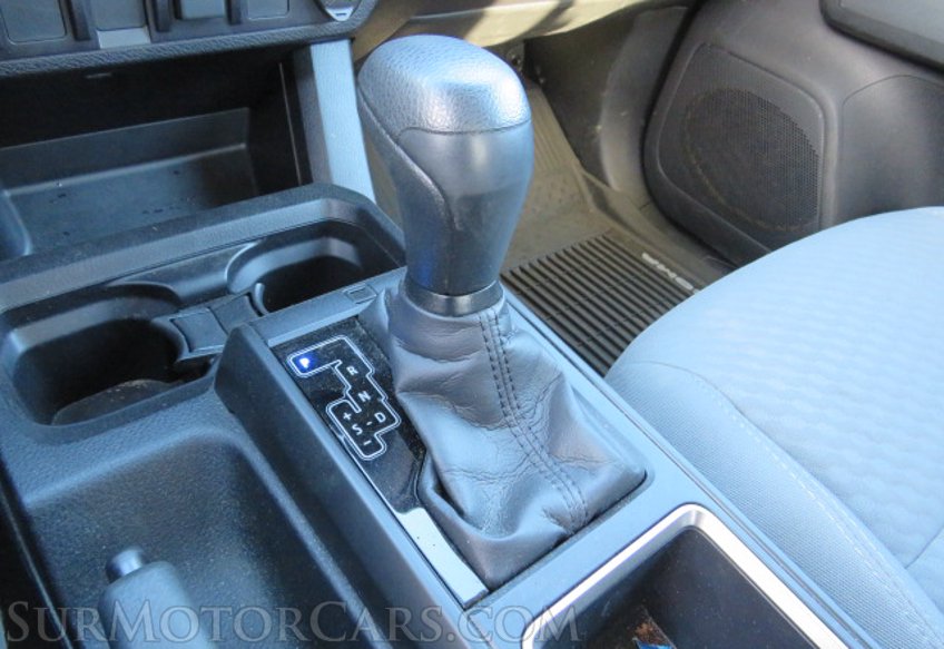 2020 Toyota Tacoma 4WD - Image 32