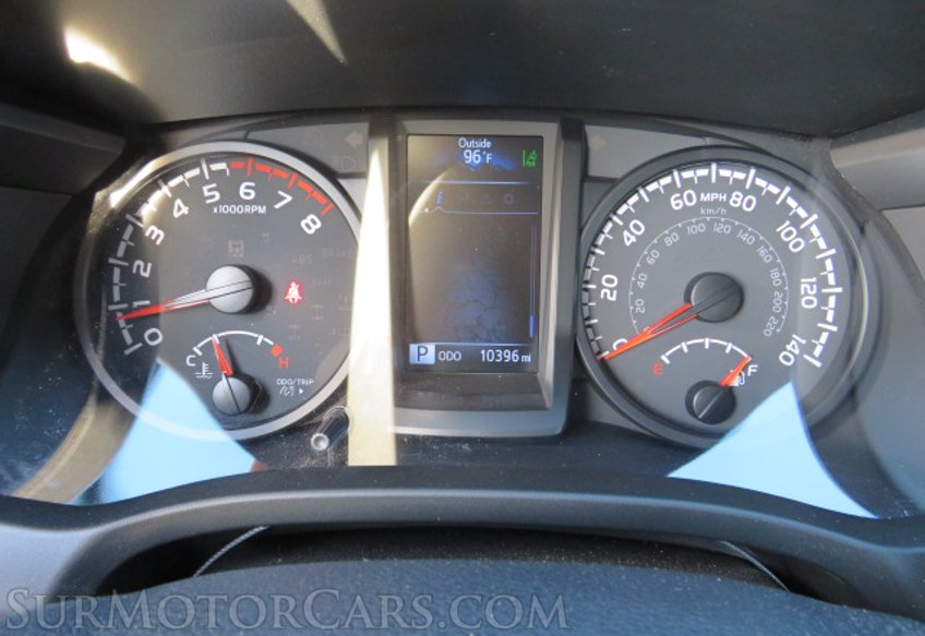 2020 Toyota Tacoma 4WD - Image 31