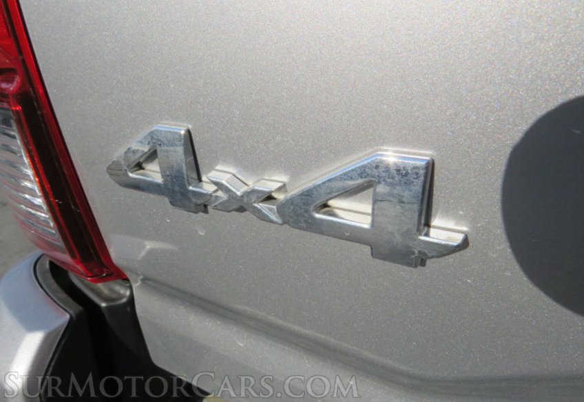 2020 Toyota Tacoma 4WD - Image 16