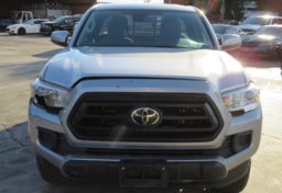 2020 Toyota Tacoma 4WD - Image 11