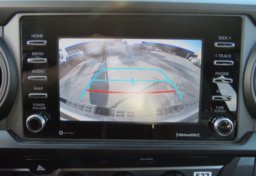 2020 Toyota Tacoma 4WD - Image 29