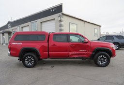 2019 Toyota Tacoma 4WD - Image 10