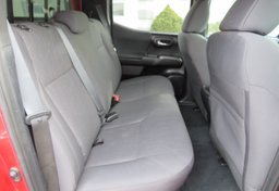 2019 Toyota Tacoma 4WD - Image 32