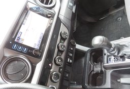 2019 Toyota Tacoma 4WD - Image 37