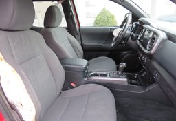 2019 Toyota Tacoma 4WD - Image 31