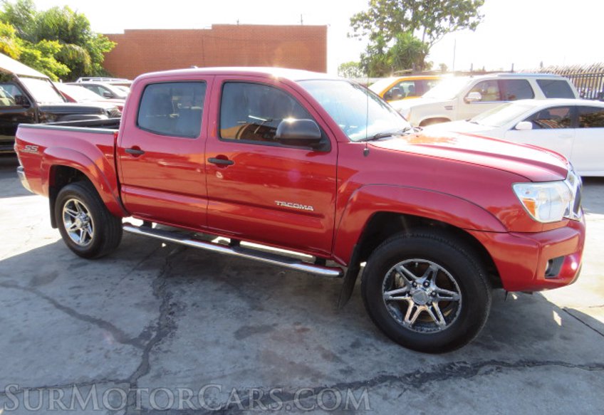 2014 Toyota Tacoma - Image 2