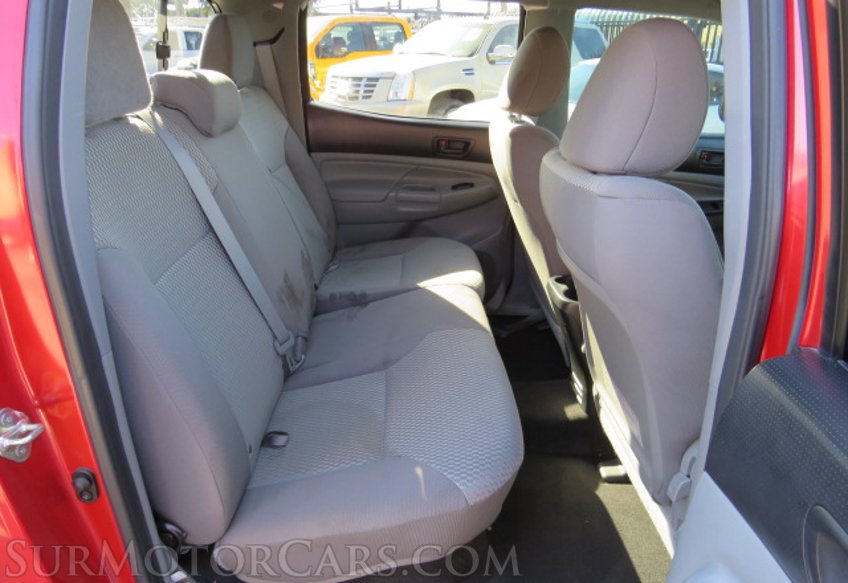 2014 Toyota Tacoma - Image 19