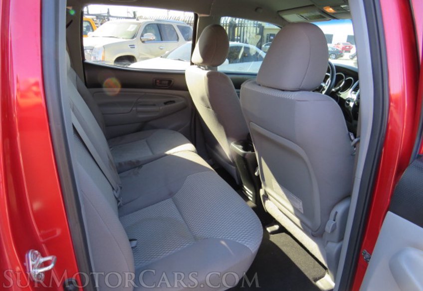 2014 Toyota Tacoma - Image 21