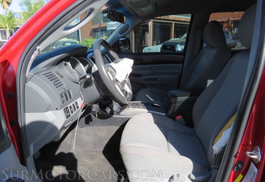 2014 Toyota Tacoma - Image 27