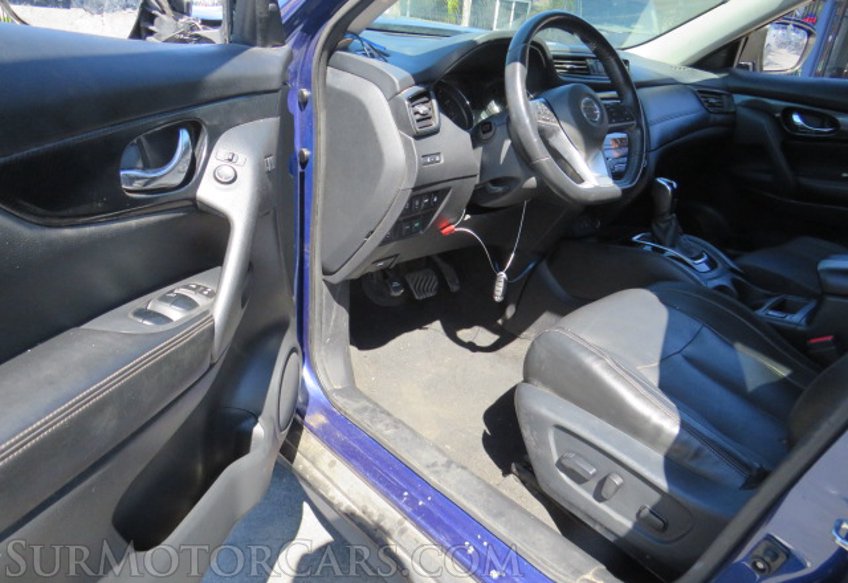 2018 Nissan Rogue - Image 18