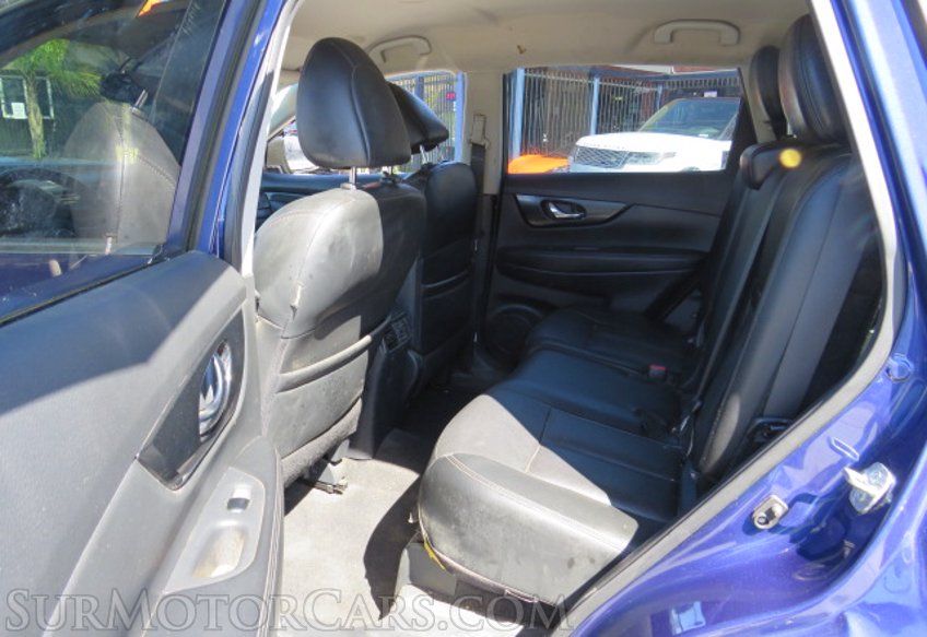 2018 Nissan Rogue - Image 22