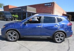 2018 Nissan Rogue - Image 5