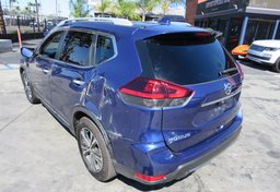 2018 Nissan Rogue - Image 9