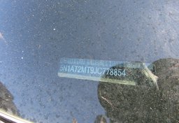 2018 Nissan Rogue - Image 32