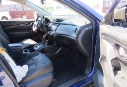 2018 Nissan Rogue - Image 19