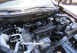 2018 Nissan Rogue - Image 35