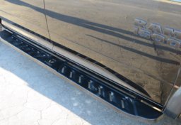 2017 Ram 1500 - Image 23