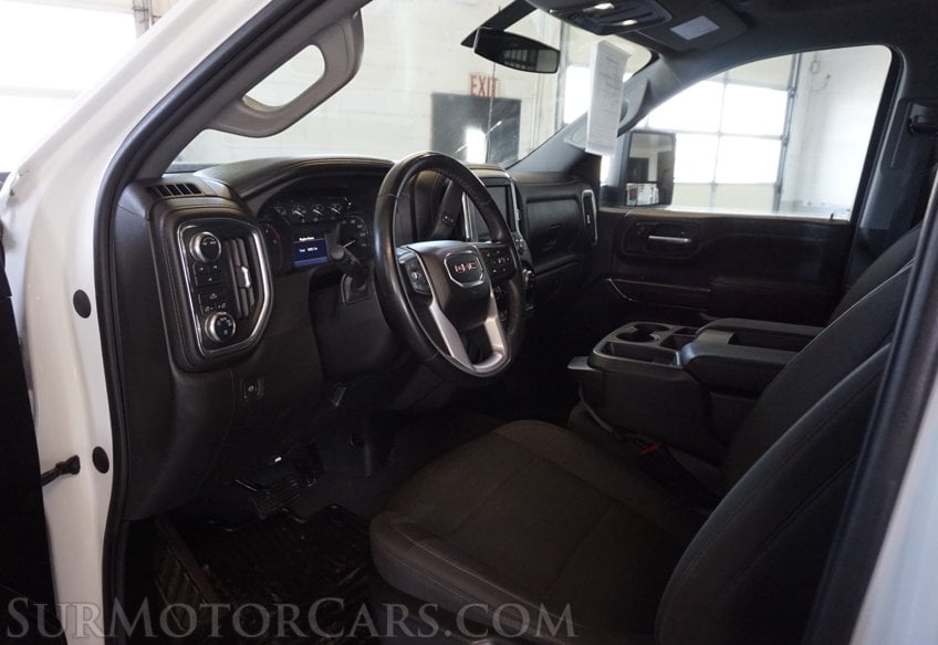 2023 GMC Sierra 2500HD - Image 30