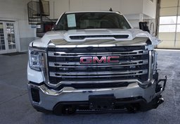 2023 GMC Sierra 2500HD - Image 11