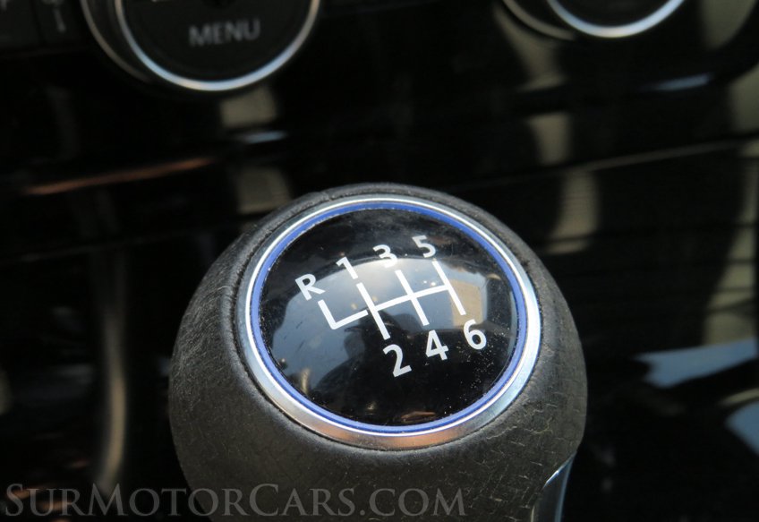 2019 Volkswagen Golf R - Image 44