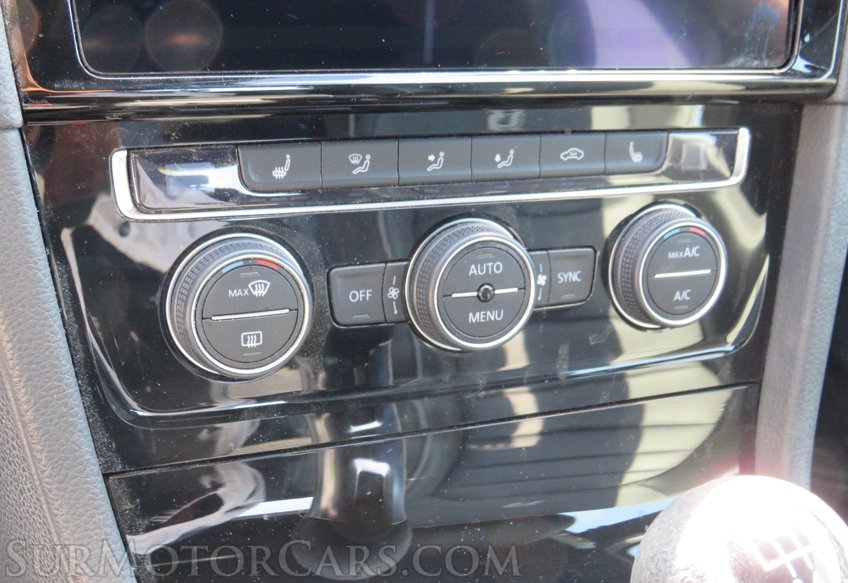 2019 Volkswagen Golf R - Image 40