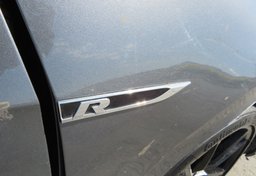 2019 Volkswagen Golf R - Image 19