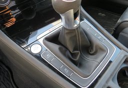 2019 Volkswagen Golf R - Image 45