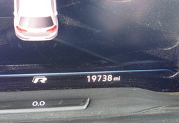 2019 Volkswagen Golf R - Image 34