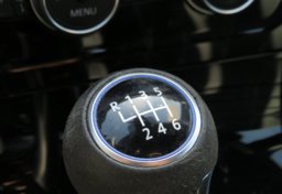 2019 Volkswagen Golf R - Image 44