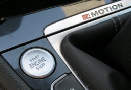 2019 Volkswagen Golf R - Image 42