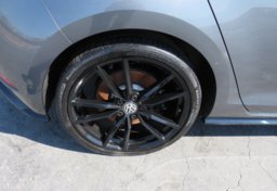 2019 Volkswagen Golf R - Image 53