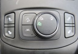 2020 GMC Terrain - Image 43