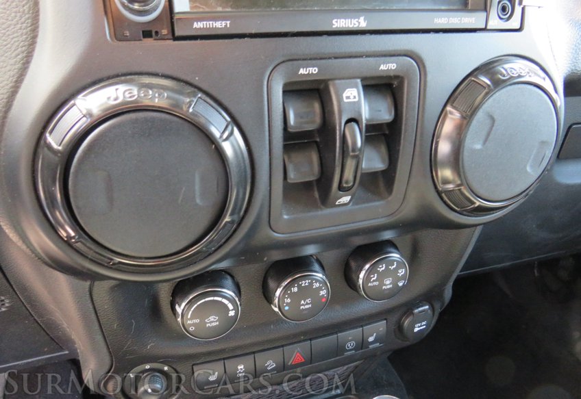 2017 Jeep Wrangler Unlimited - Image 38