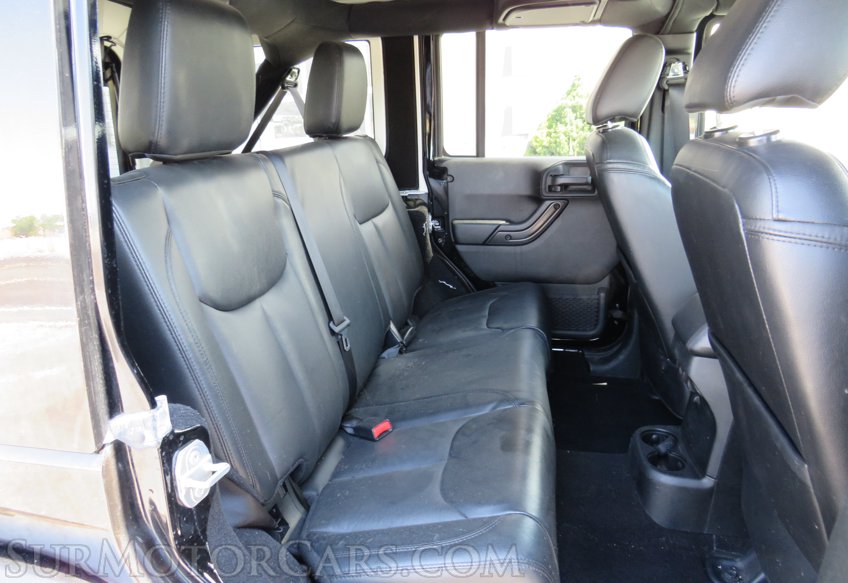 2017 Jeep Wrangler Unlimited - Image 31