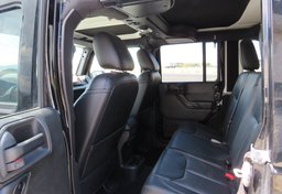 2017 Jeep Wrangler Unlimited - Image 32