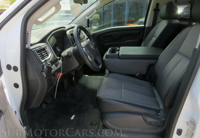 2017 Nissan Titan - Image 21