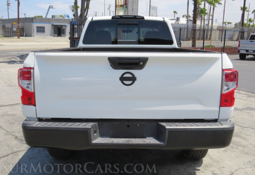 2017 Nissan Titan - Image 10