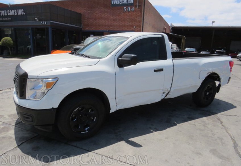 2017 Nissan Titan - Image 2