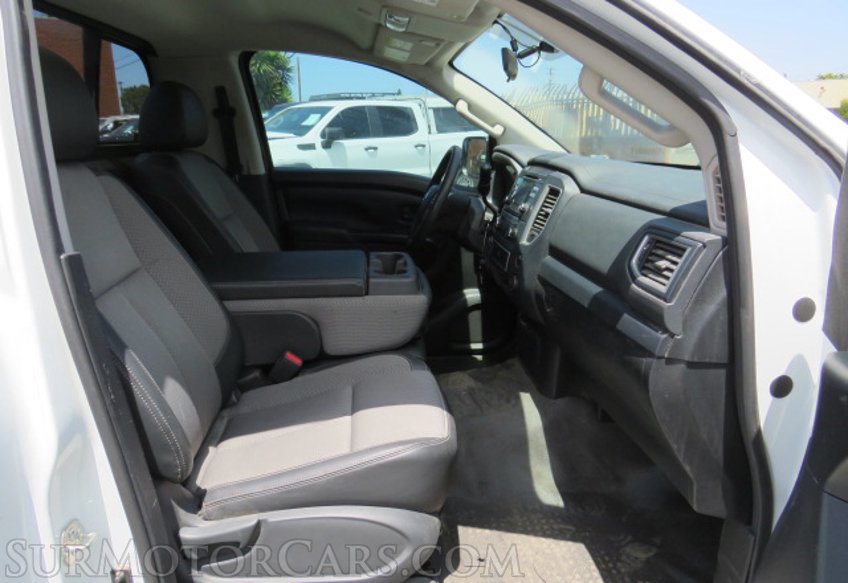 2017 Nissan Titan - Image 20