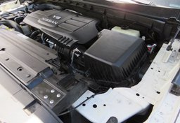 2017 Nissan Titan - Image 40