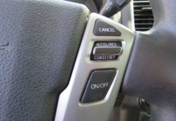 2017 Nissan Titan - Image 33