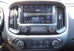 2021 Chevrolet Colorado - Image 40