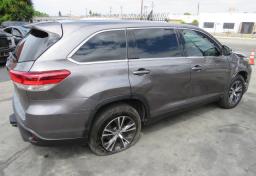 Thumbnail of 2019 Toyota Highlander